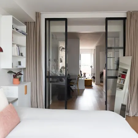 Cocoon With Eiffel Tower View