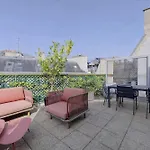 Cocoon With Eiffel Tower View アパート *