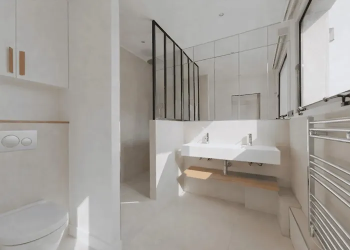Cocoon With Eiffel Tower View Apartman