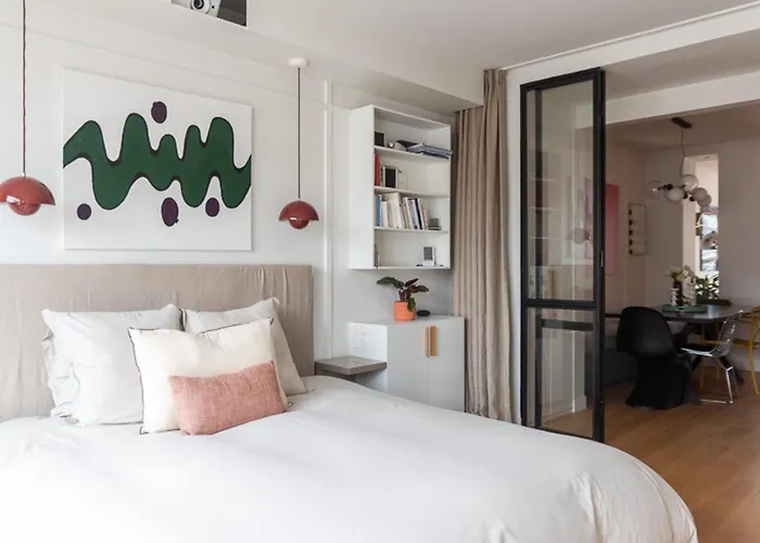 Cocoon With Eiffel Tower View